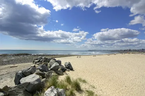 1 Salt Meadows Hampton NH 03842