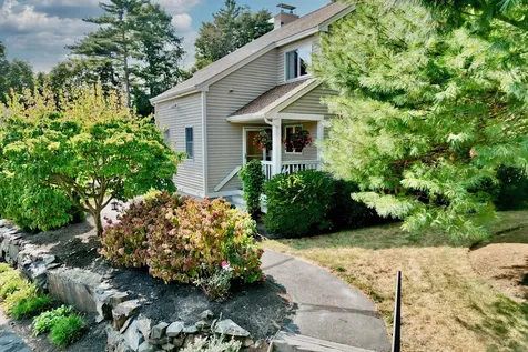 1 Salt Meadows Hampton NH 03842