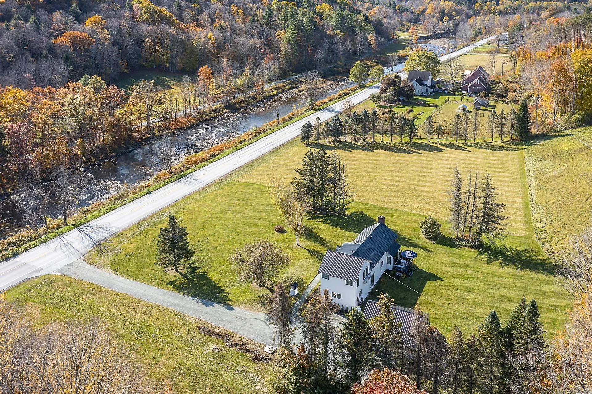 5274 West Woodstock Road Woodstock VT 05091