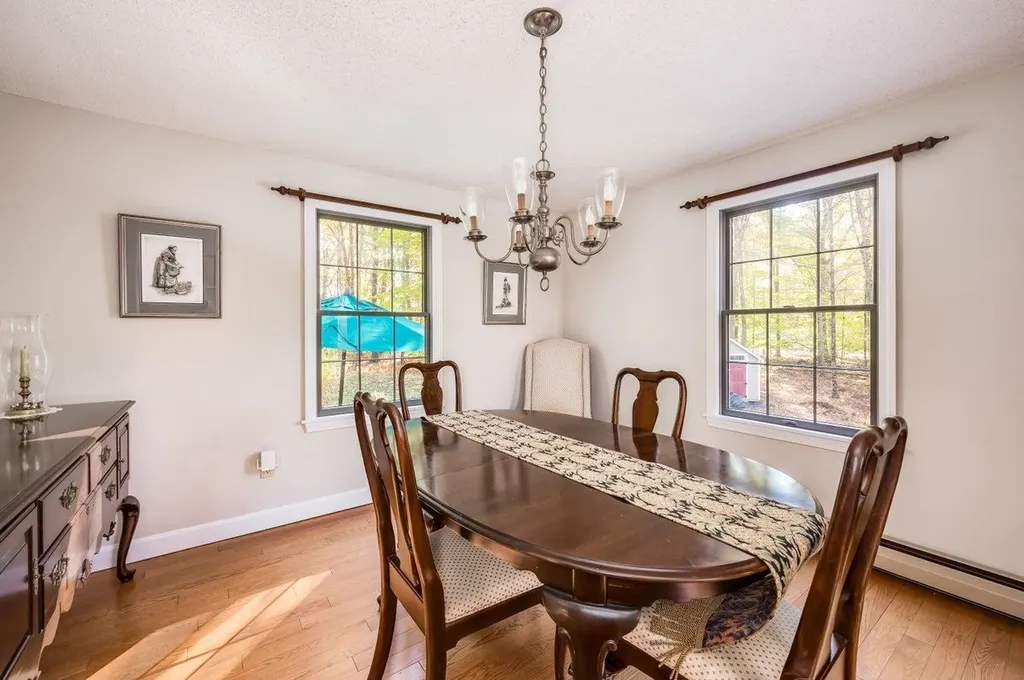 13 Moharimet Drive Madbury NH 03823