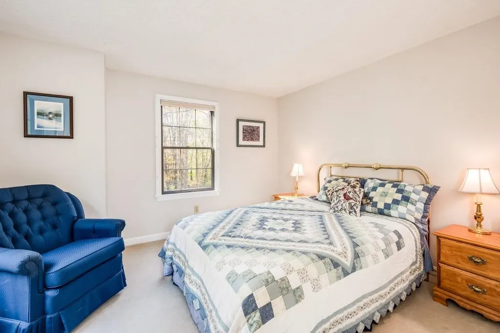 13 Moharimet Drive Madbury NH 03823