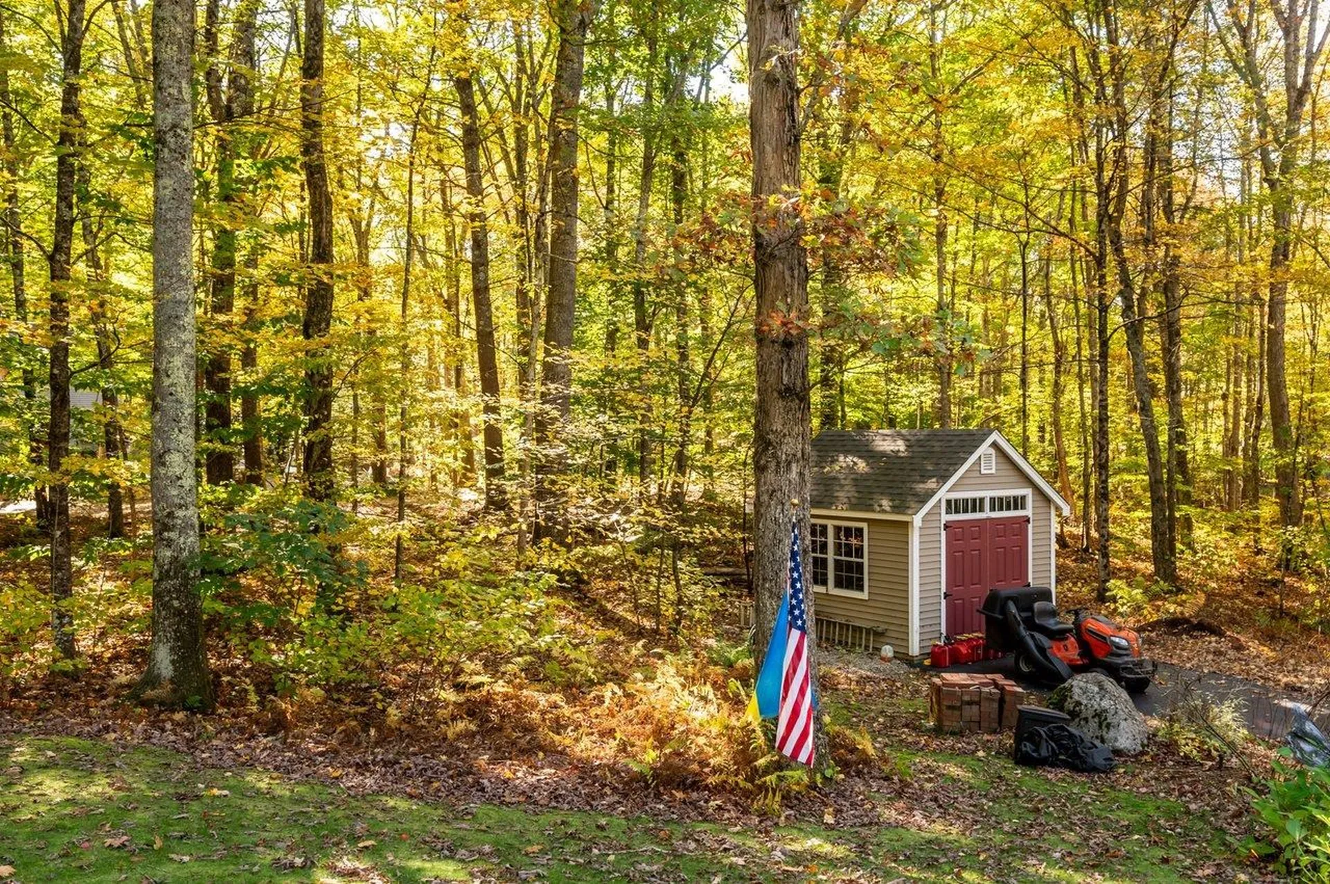 13 Moharimet Drive Madbury NH 03823