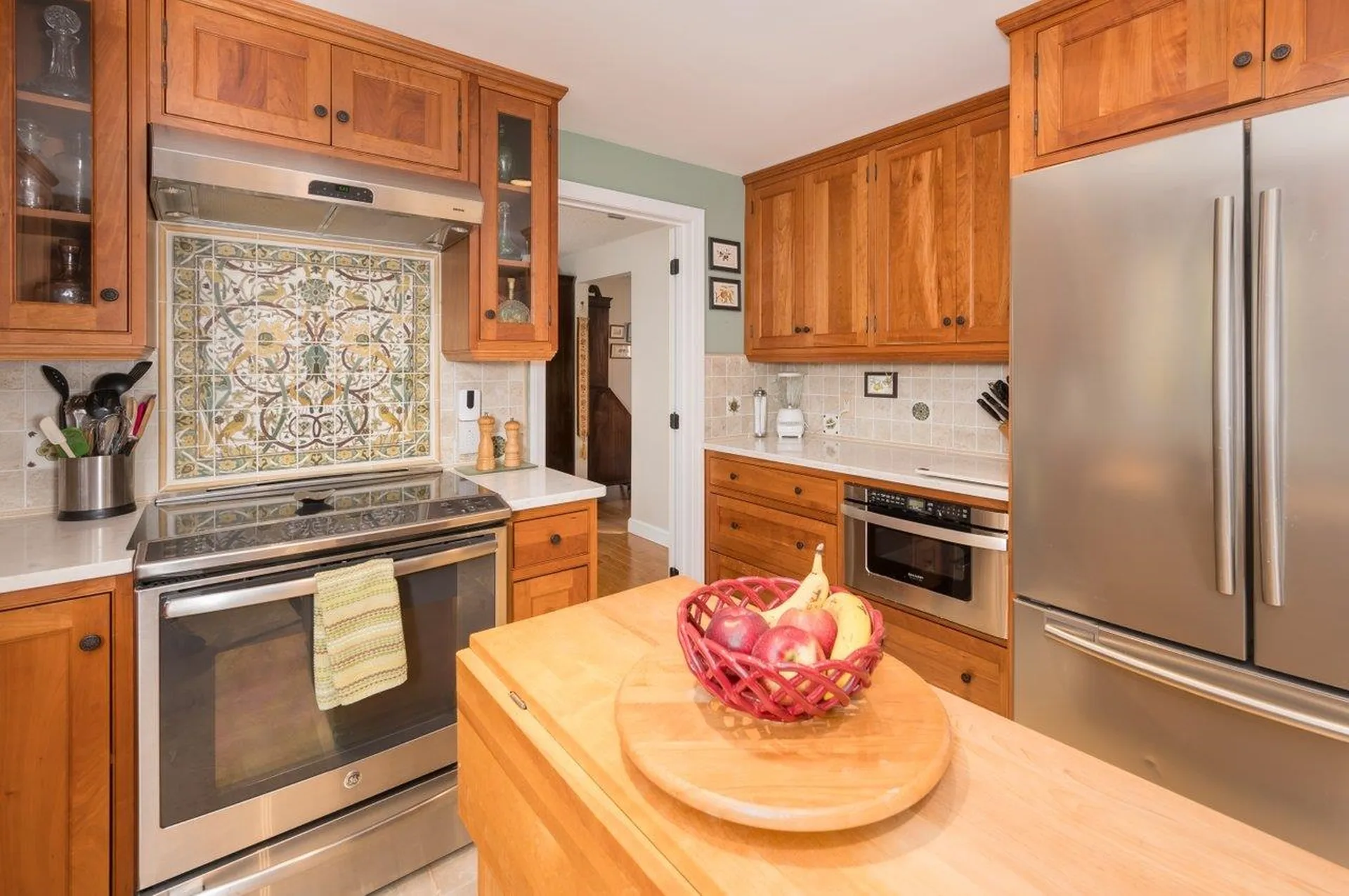 13 Moharimet Drive Madbury NH 03823