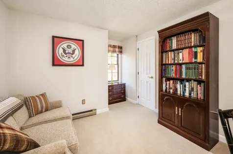 13 Moharimet Drive Madbury NH 03823