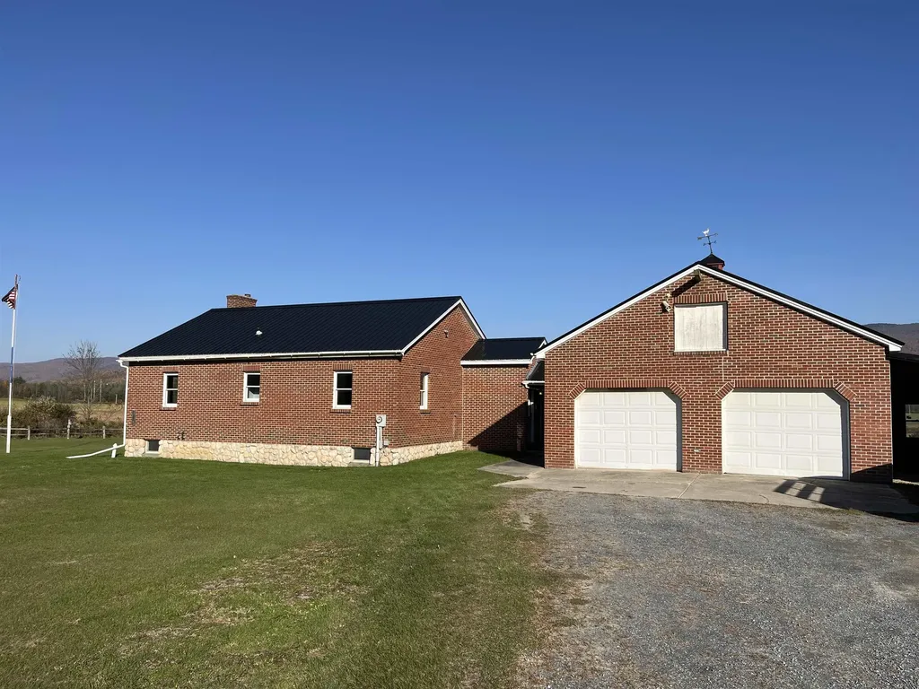 674 Middle Road Salisbury VT 05769