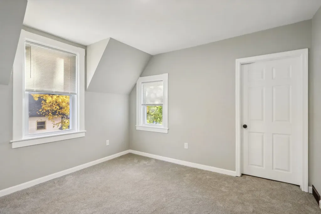 24 Elm Street Goffstown NH 03045