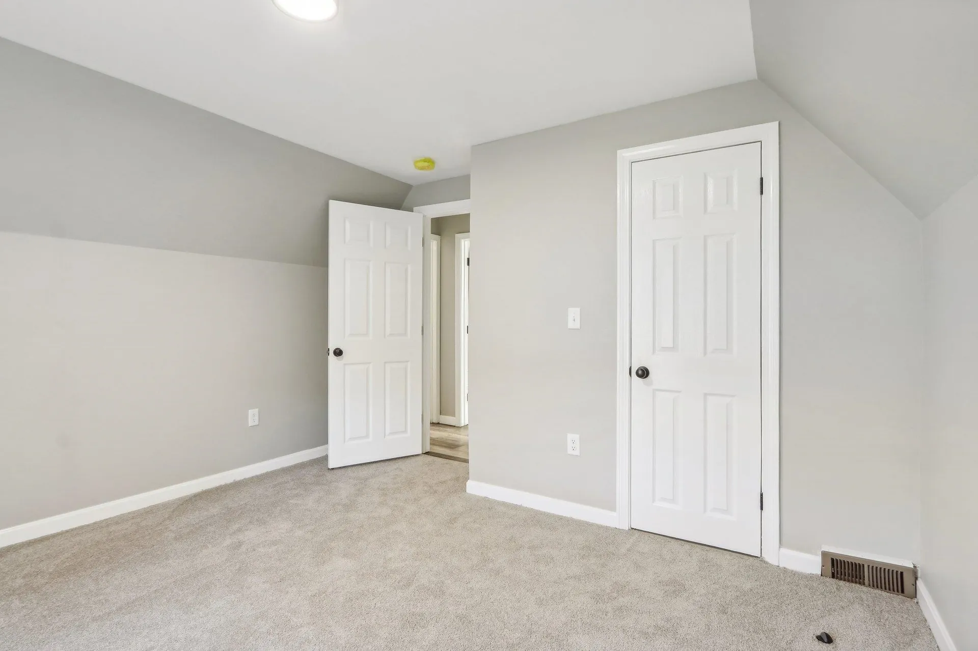 24 Elm Street Goffstown NH 03045