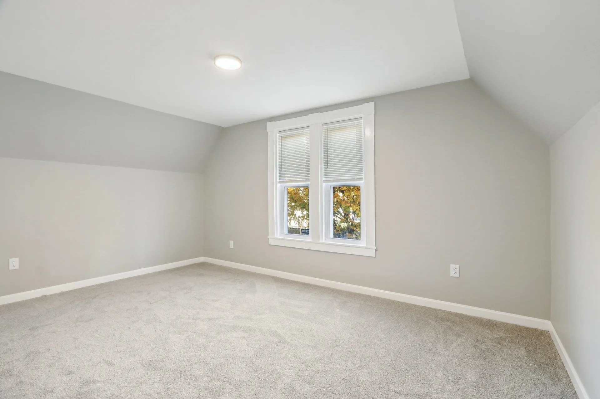 24 Elm Street Goffstown NH 03045