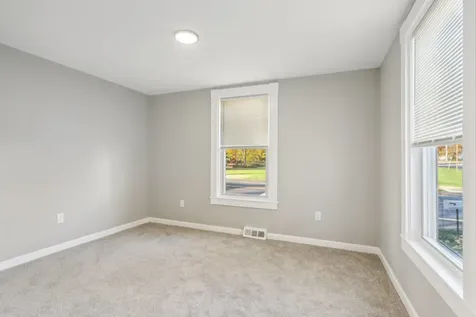 24 Elm Street Goffstown NH 03045