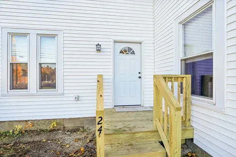 24 Elm Street Goffstown NH 03045