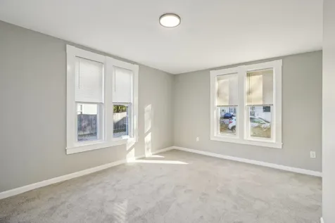 24 Elm Street Goffstown NH 03045