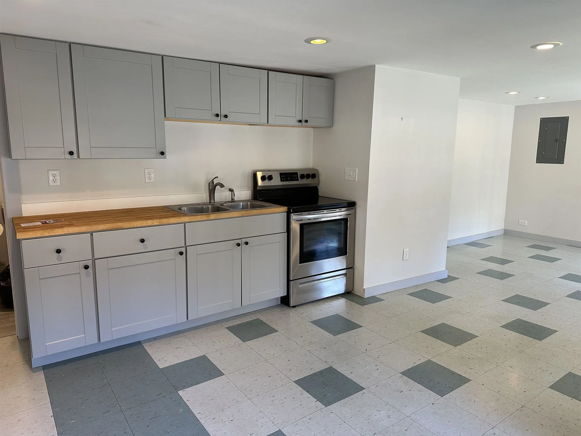 1436 Vermont Route 30 Townshend VT 05353