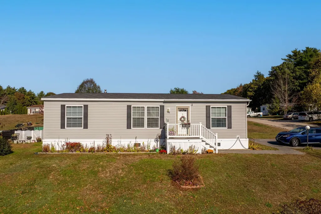 76 Goldrush Lane Rochester NH 03868