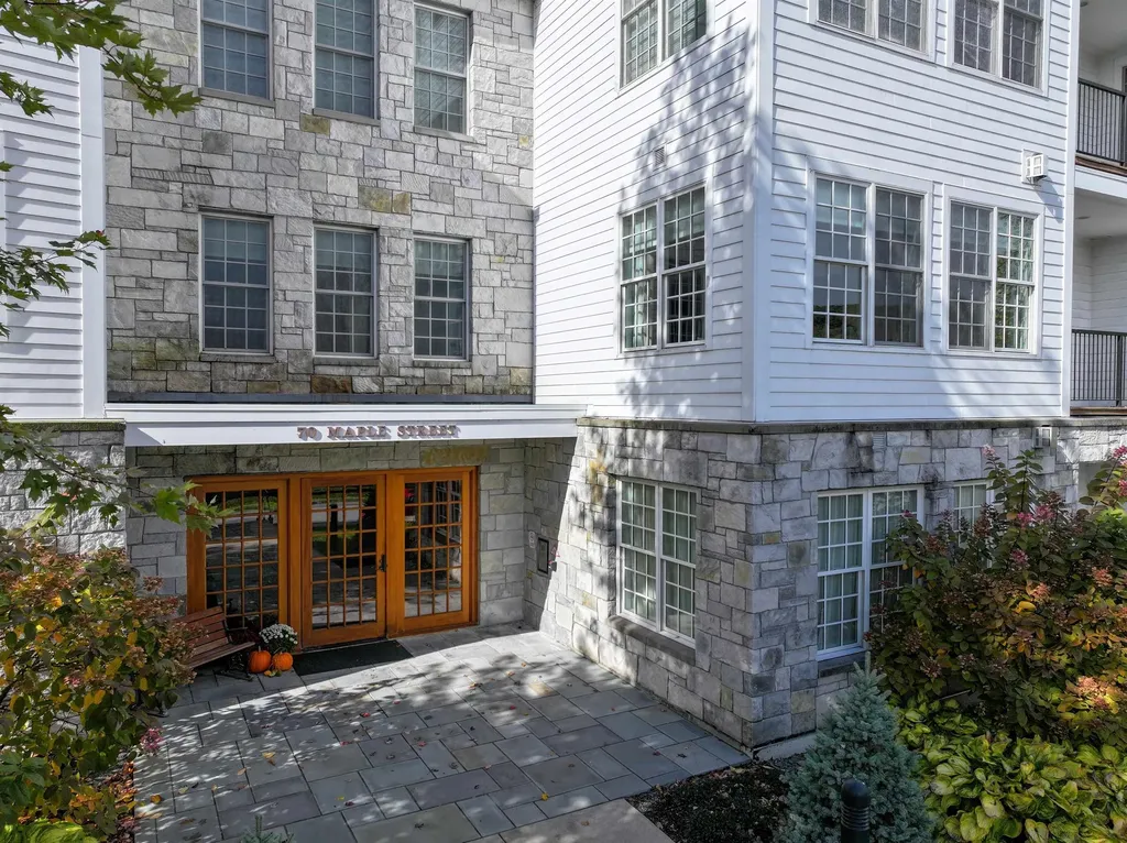 70 Maple Street Middlebury VT 05753