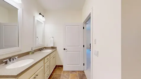 70 Maple Street Middlebury VT 05753