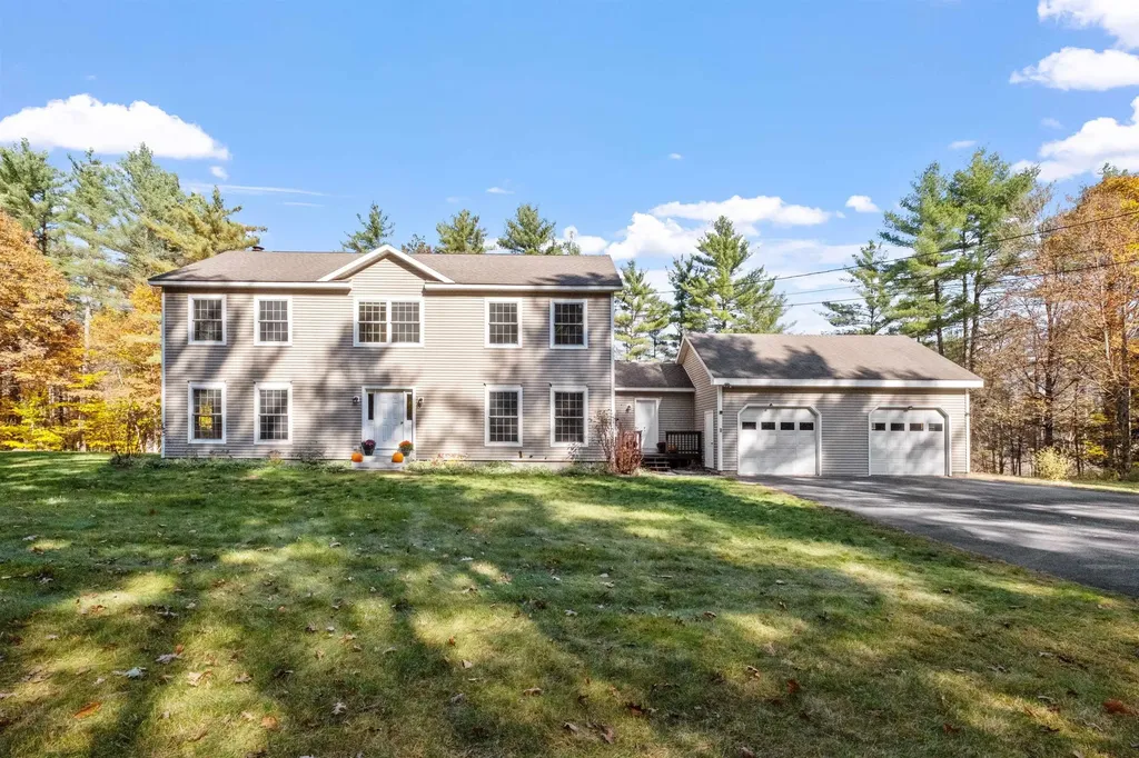 578 Broad Cove Road Hopkinton NH 03229