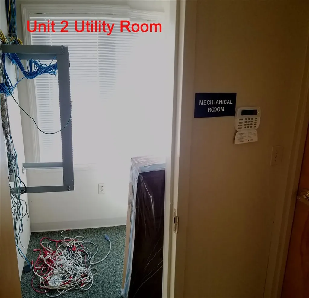 184 Mammoth Road Londonderry NH 03053