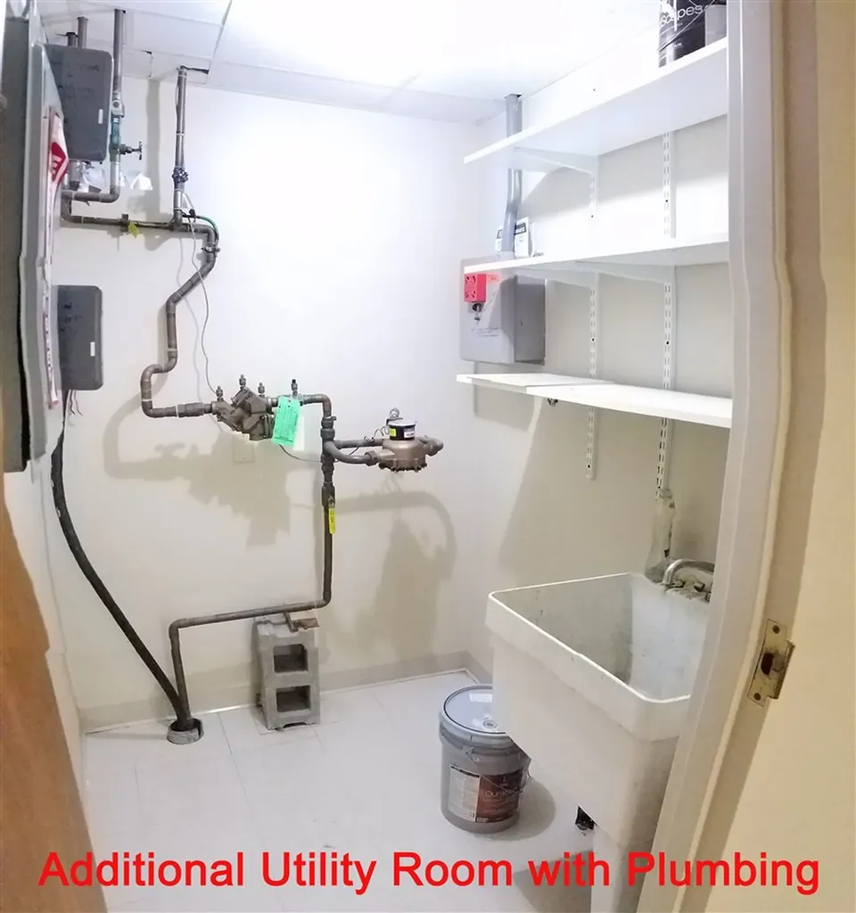 184 Mammoth Road Londonderry NH 03053