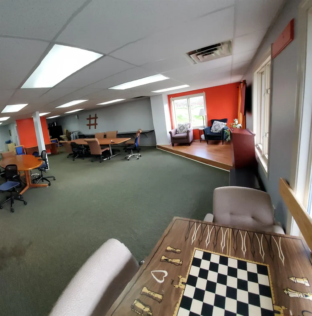 184 Mammoth Road Londonderry NH 03053