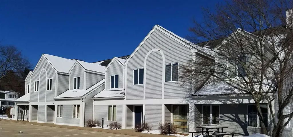 184 Mammoth Road Londonderry NH 03053