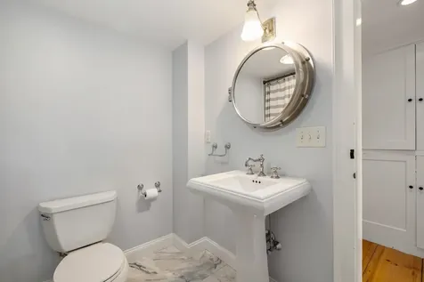 86 Drinkwater Road Hampton Falls NH 03844