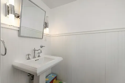 86 Drinkwater Road Hampton Falls NH 03844