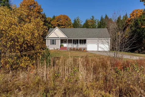 149 Coachman Drive Barrington NH 03825