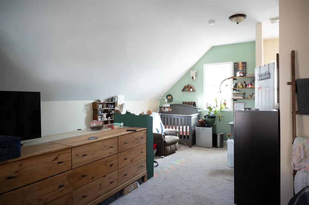 4 Pleasant Street Nashua NH 03060