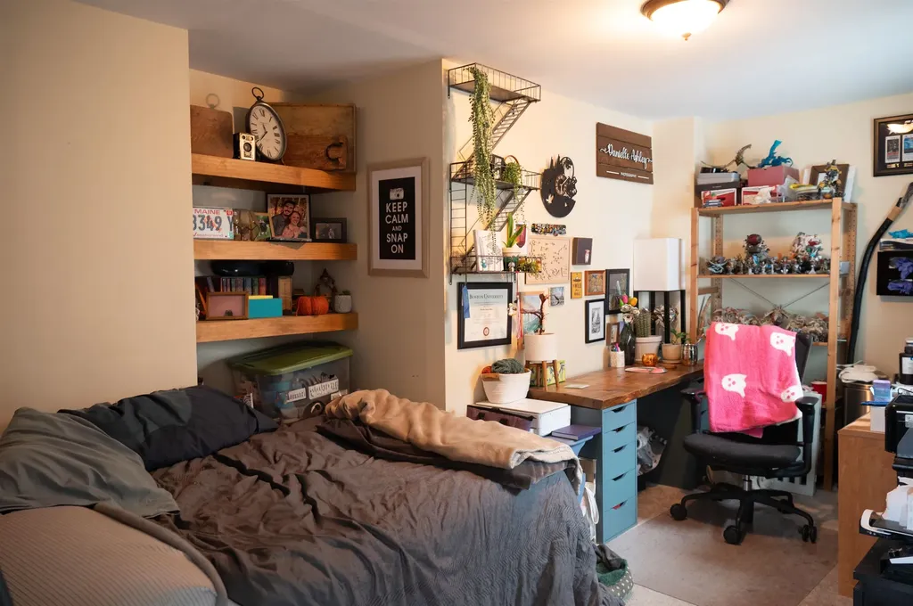 4 Pleasant Street Nashua NH 03060