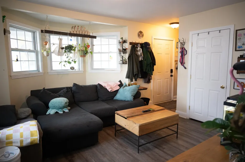 4 Pleasant Street Nashua NH 03060