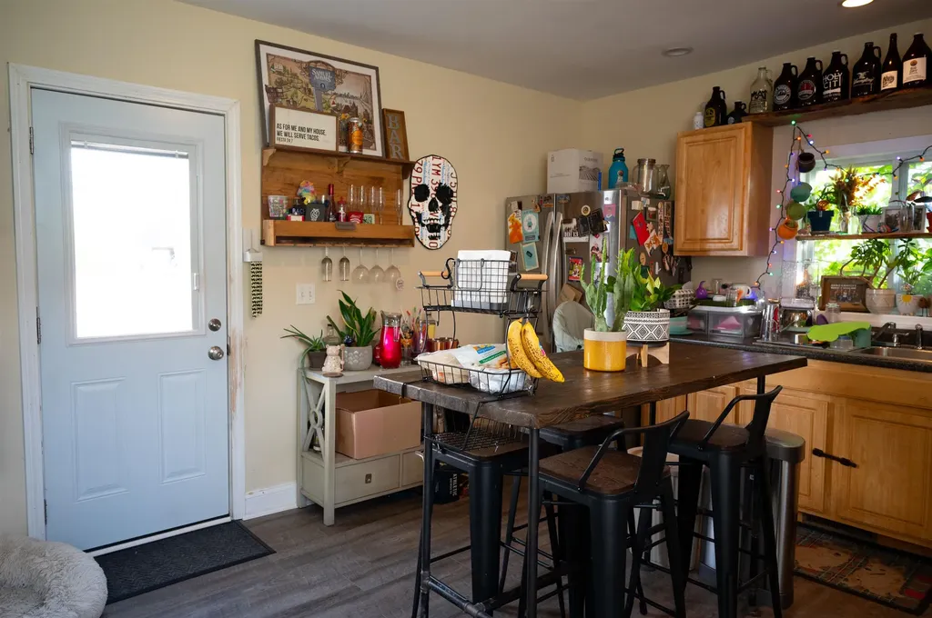 4 Pleasant Street Nashua NH 03060