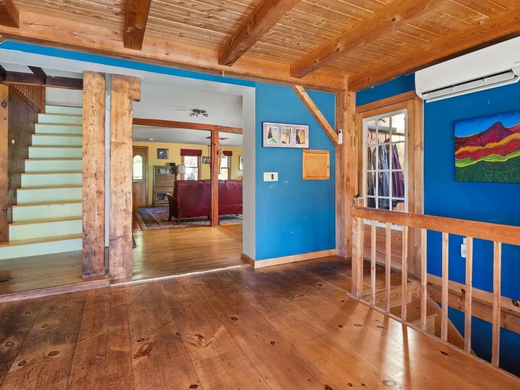 1174 Vt Route 17 Starksboro VT 05443