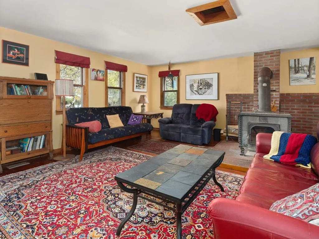 1174 Vt Route 17 Starksboro VT 05443