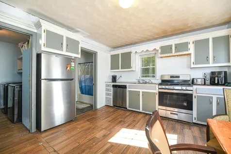 32 Spring Street Franklin NH 03235