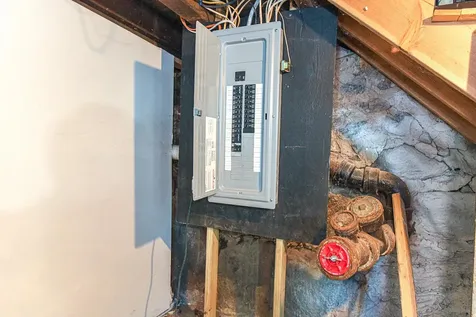 32 Spring Street Franklin NH 03235