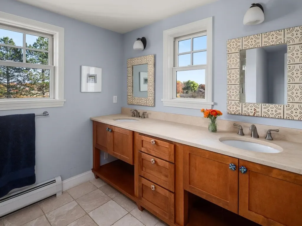 1102 Dorset Street Charlotte VT 05445