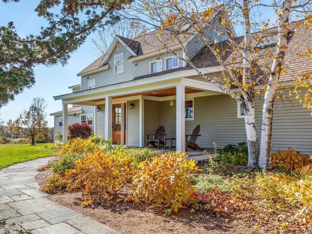 1102 Dorset Street Charlotte VT 05445