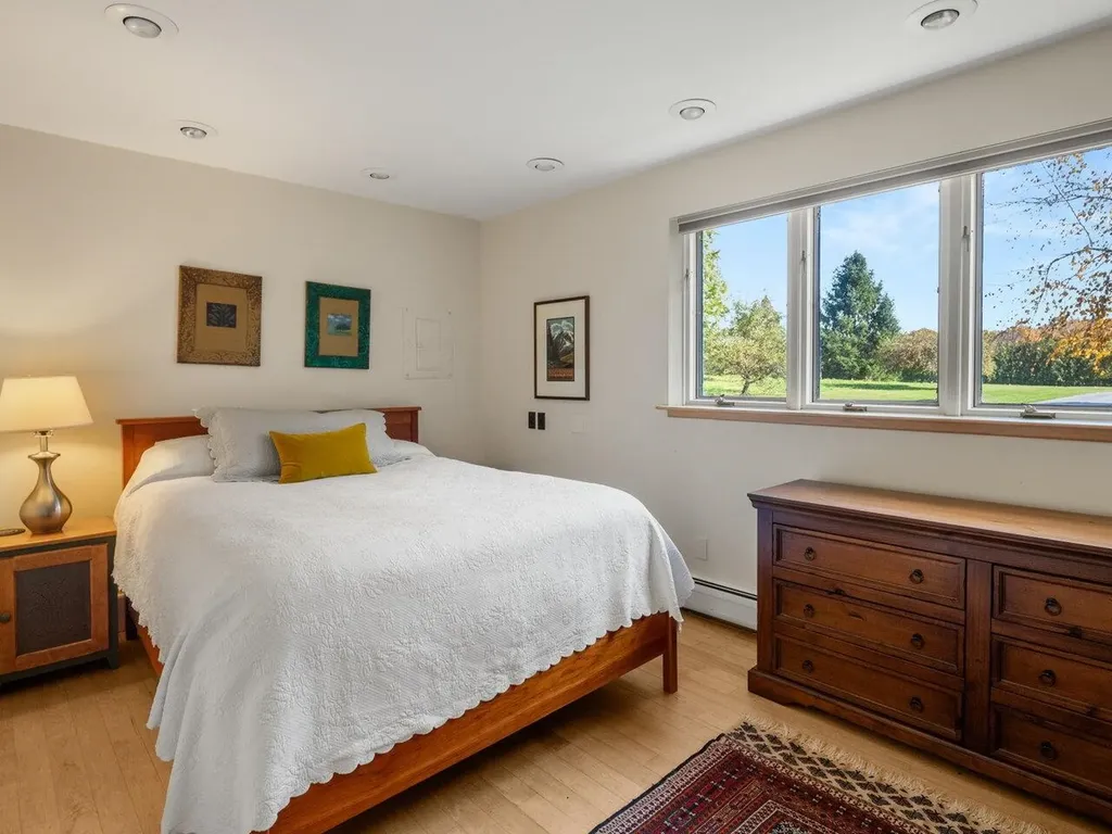 1102 Dorset Street Charlotte VT 05445