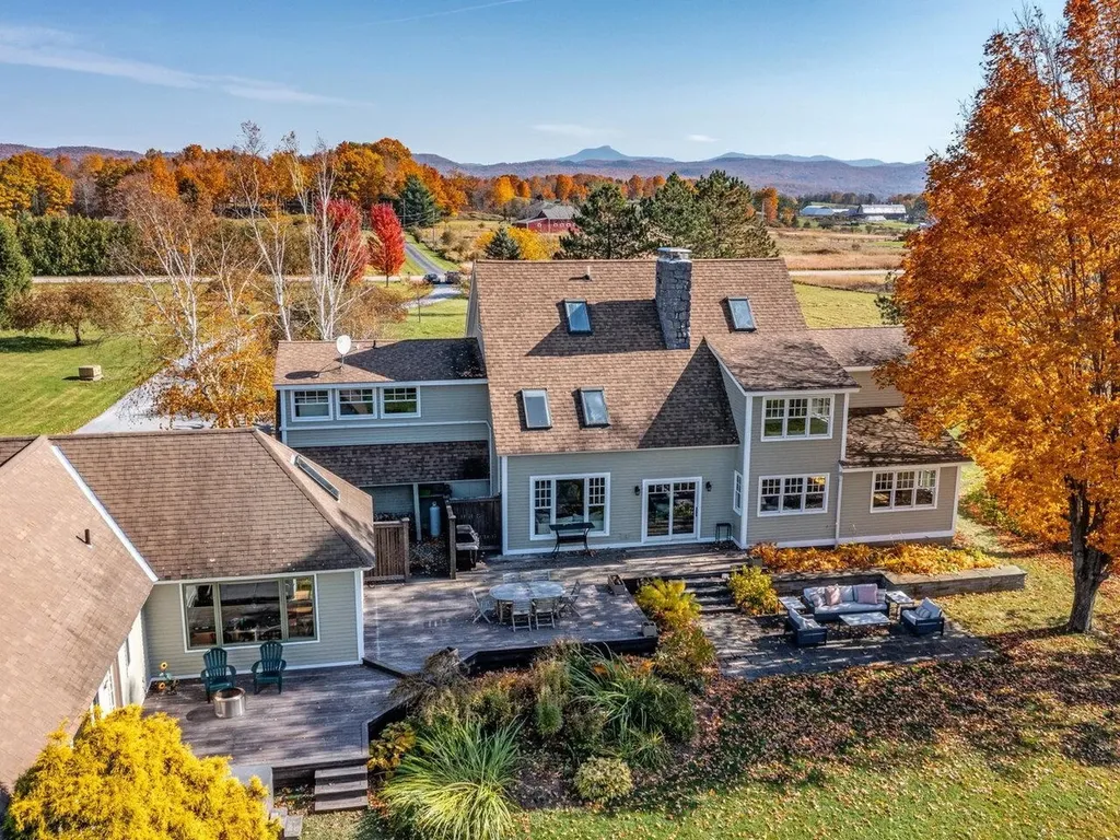 1102 Dorset Street Charlotte VT 05445