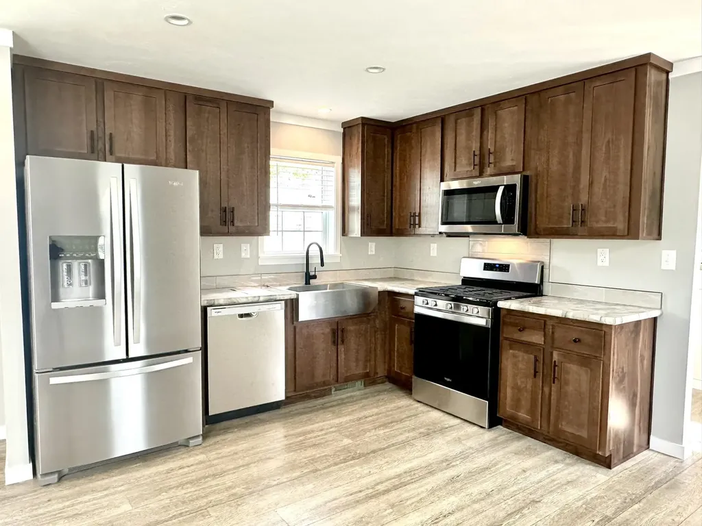 9 Nut Hatch Lane Keene NH 03431