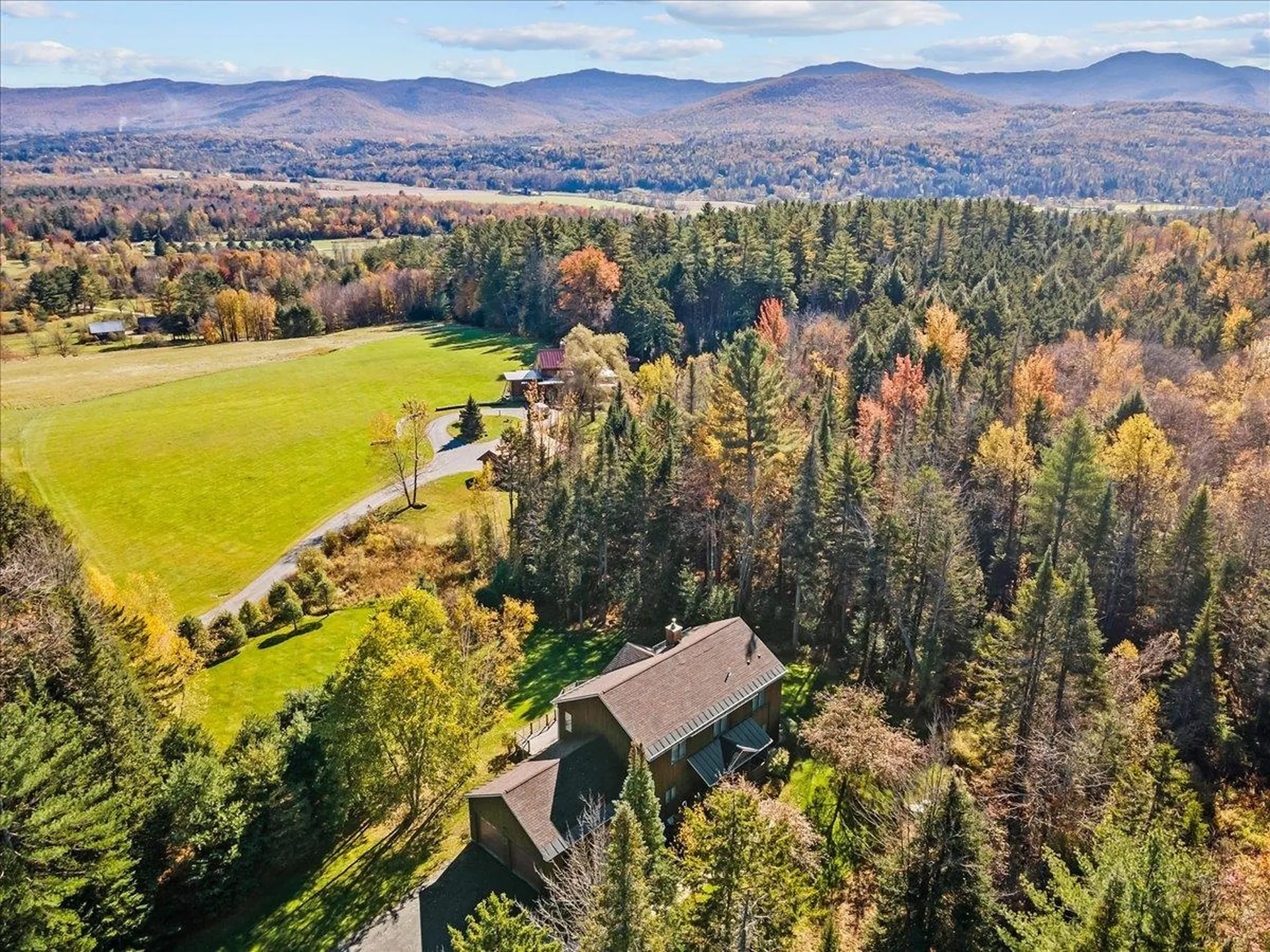 145 Lower Moulton Lane Stowe VT 05672