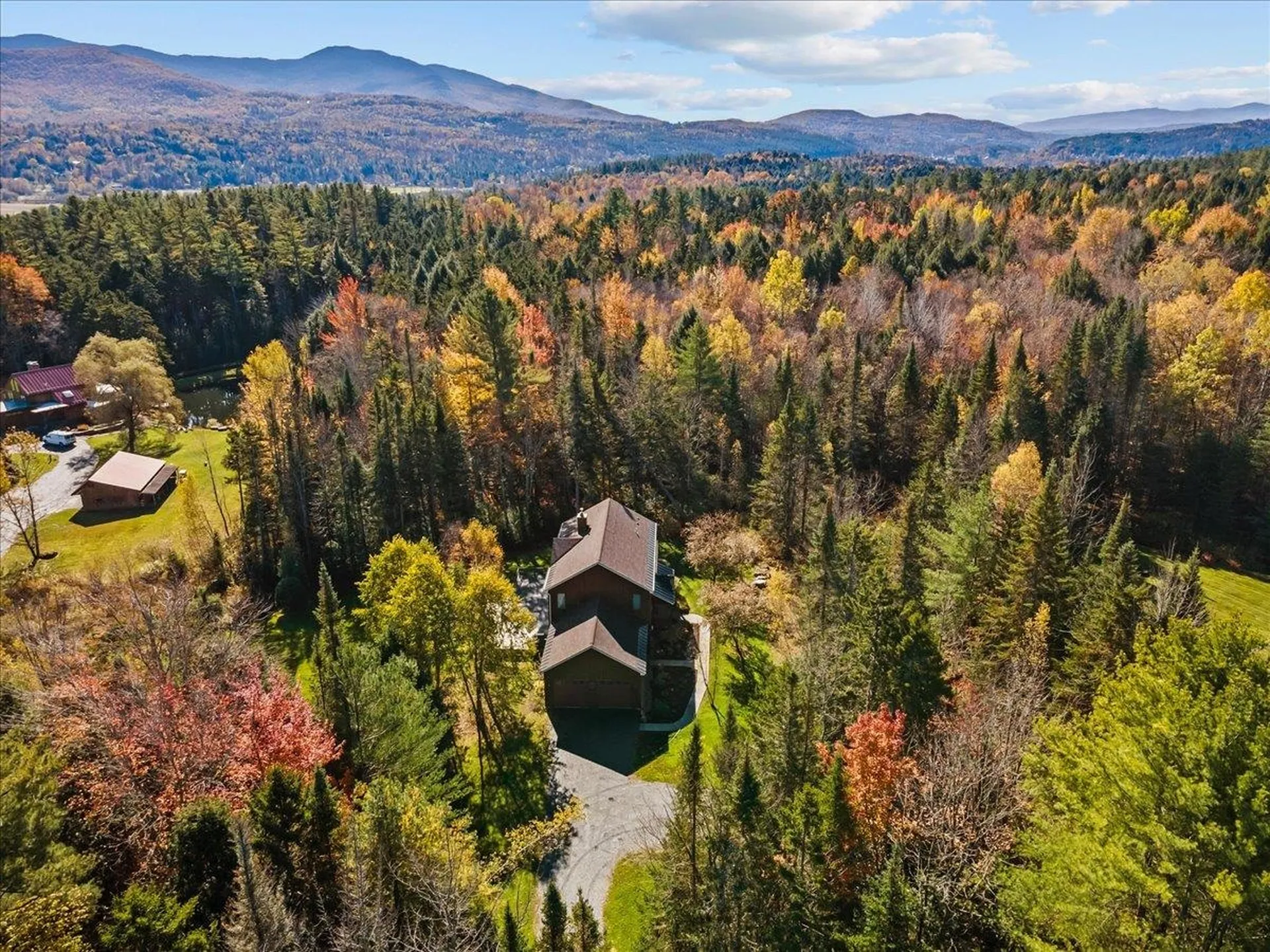 145 Lower Moulton Lane Stowe VT 05672