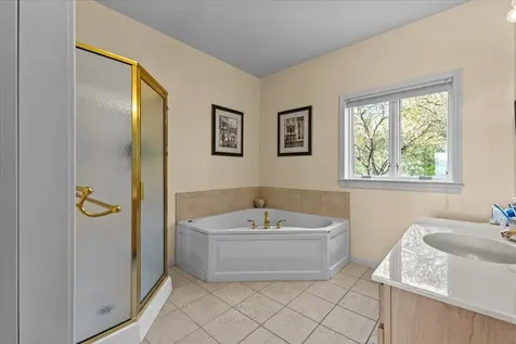 145 Lower Moulton Lane Stowe VT 05672