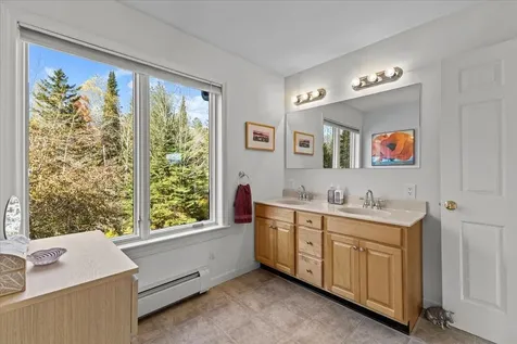 145 Lower Moulton Lane Stowe VT 05672
