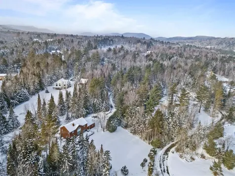 145 Lower Moulton Lane Stowe VT 05672