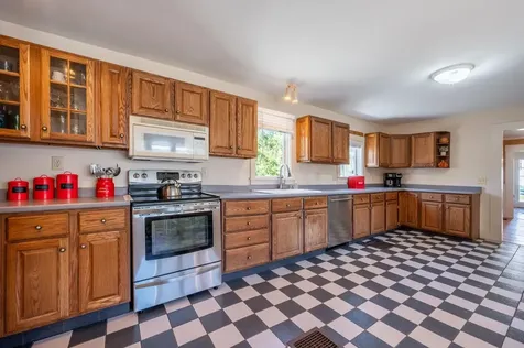 85 West Main Street Bradford NH 03221