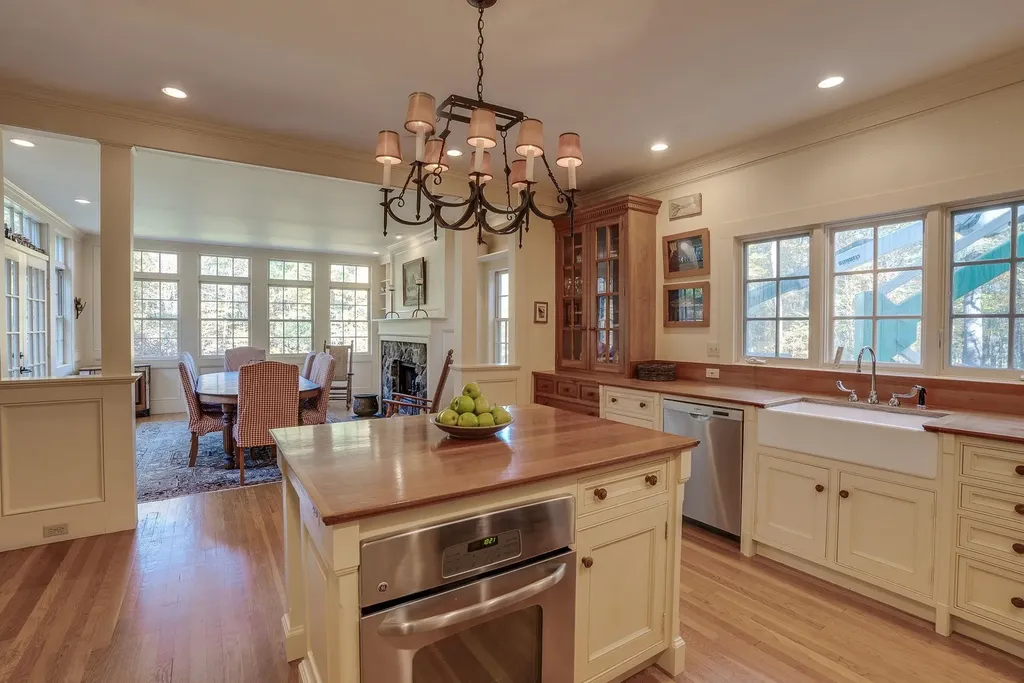 115 Town Line Road Francestown NH 03043