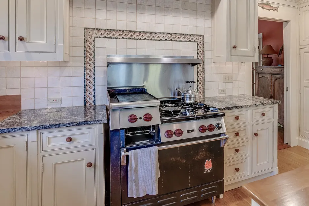 115 Town Line Road Francestown NH 03043