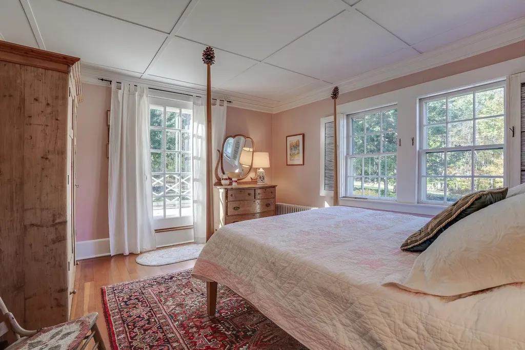 115 Town Line Road Francestown NH 03043