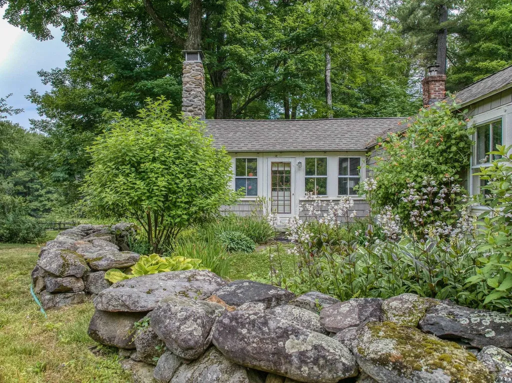 115 Town Line Road Francestown NH 03043